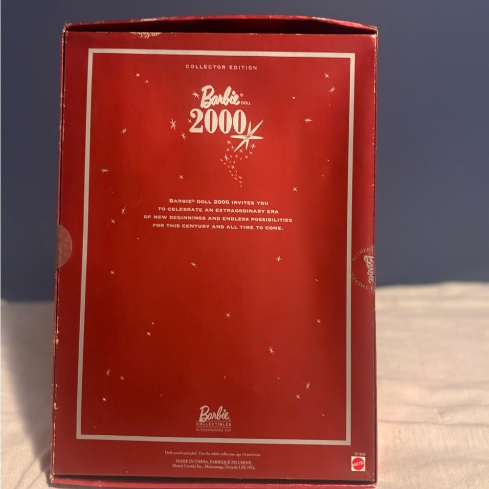 Barbie 2000 Doll - Red Dress - Collectors Edition #27409 - Vintage NEW Unboxed - Picture 4 of 7